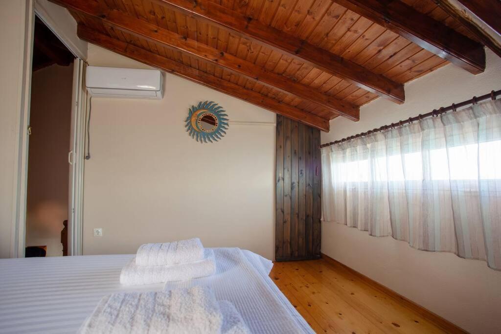 Kohyli Beachfront House Agia Pelagia Chlomou Eksteriør billede