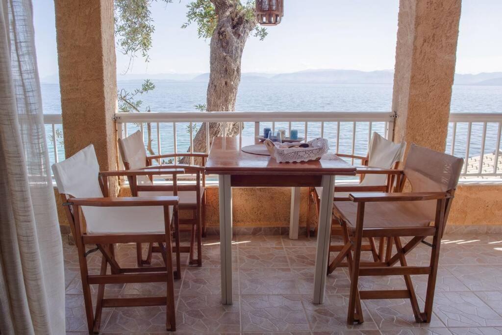 Kohyli Beachfront House Agia Pelagia Chlomou Eksteriør billede
