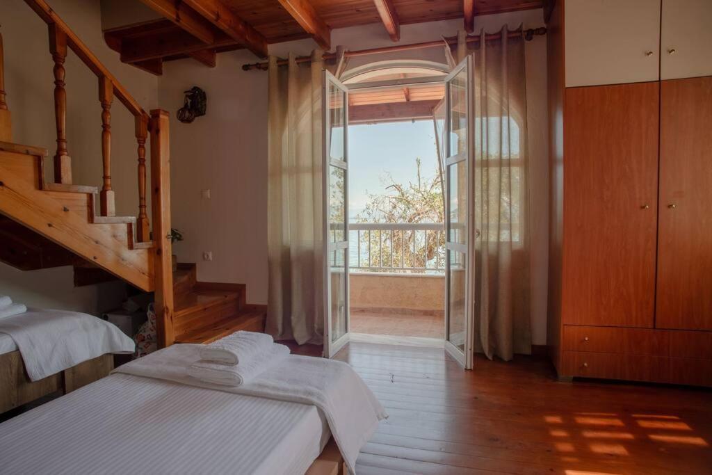 Kohyli Beachfront House Agia Pelagia Chlomou Eksteriør billede