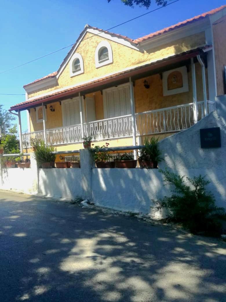 Kohyli Beachfront House Agia Pelagia Chlomou Eksteriør billede