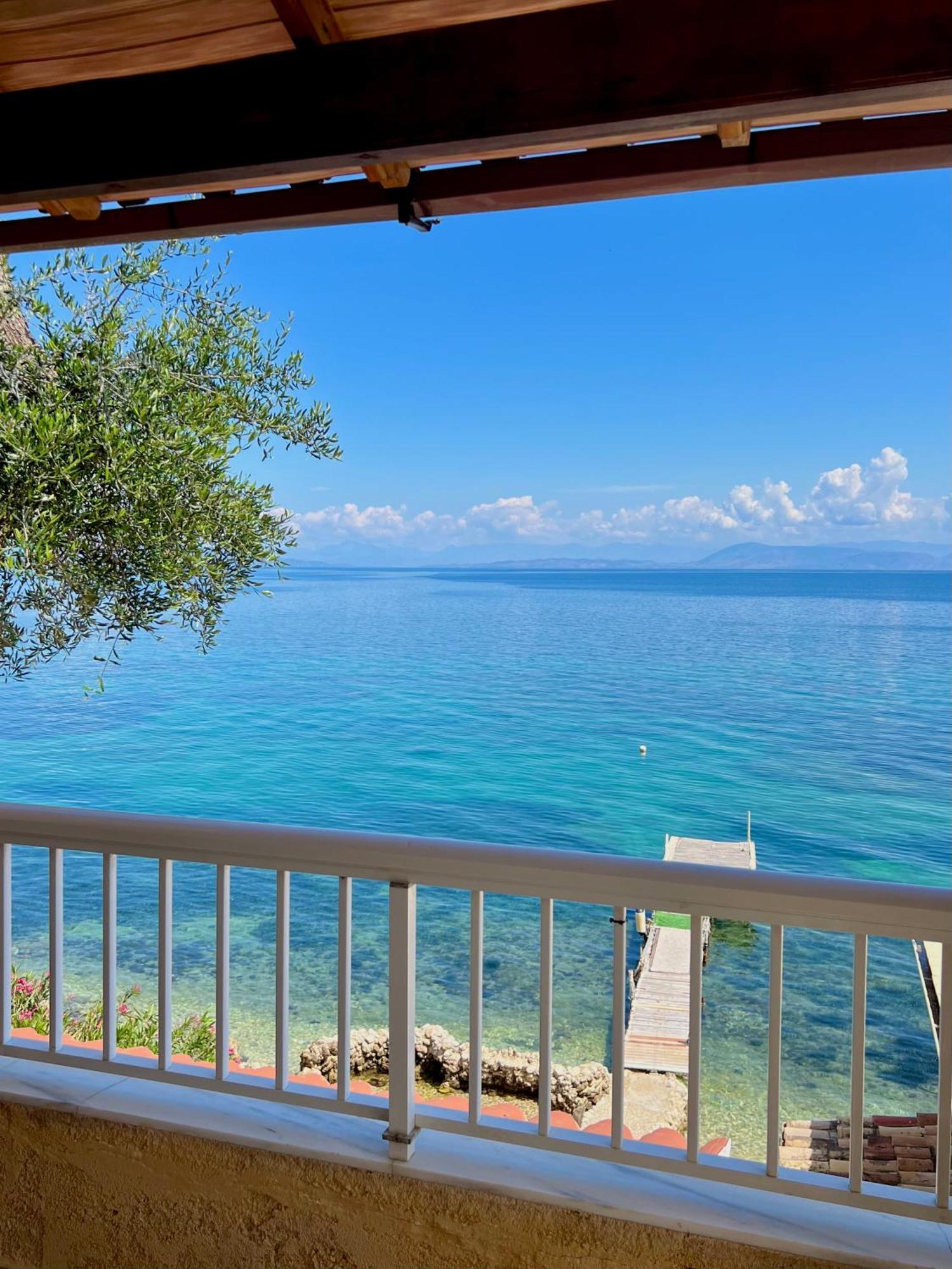 Kohyli Beachfront House Agia Pelagia Chlomou Eksteriør billede