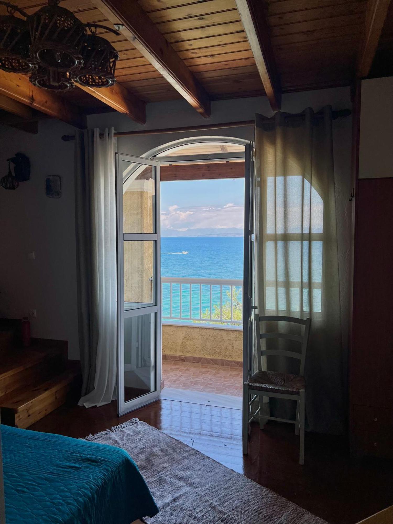 Kohyli Beachfront House Agia Pelagia Chlomou Eksteriør billede