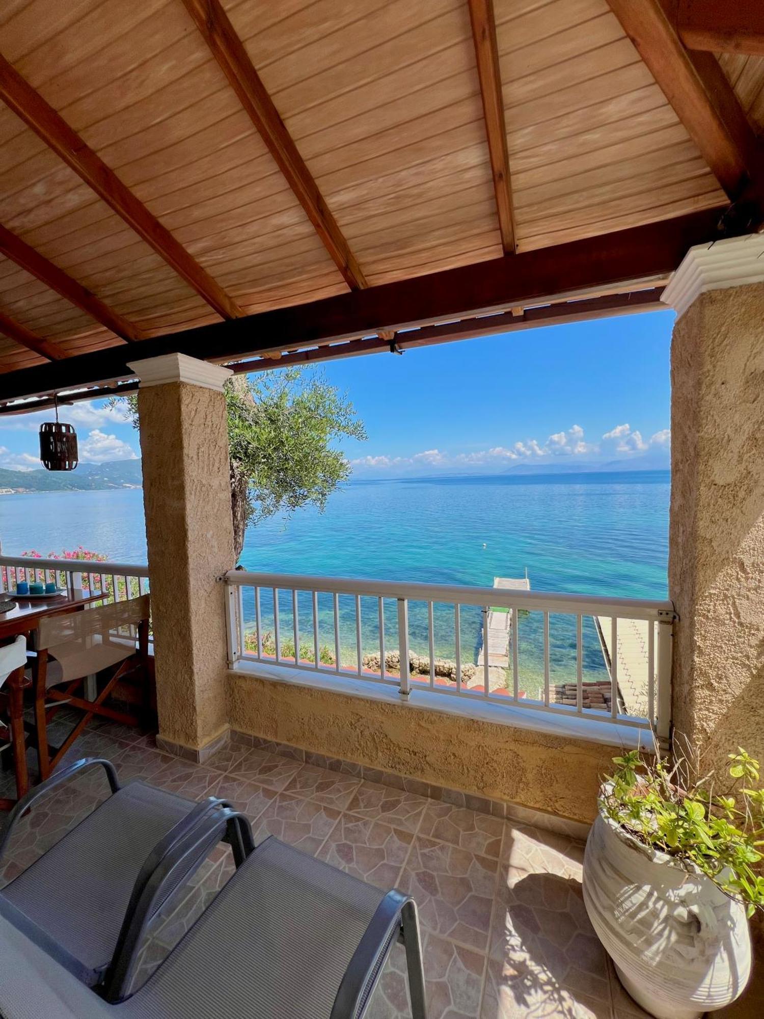 Kohyli Beachfront House Agia Pelagia Chlomou Eksteriør billede