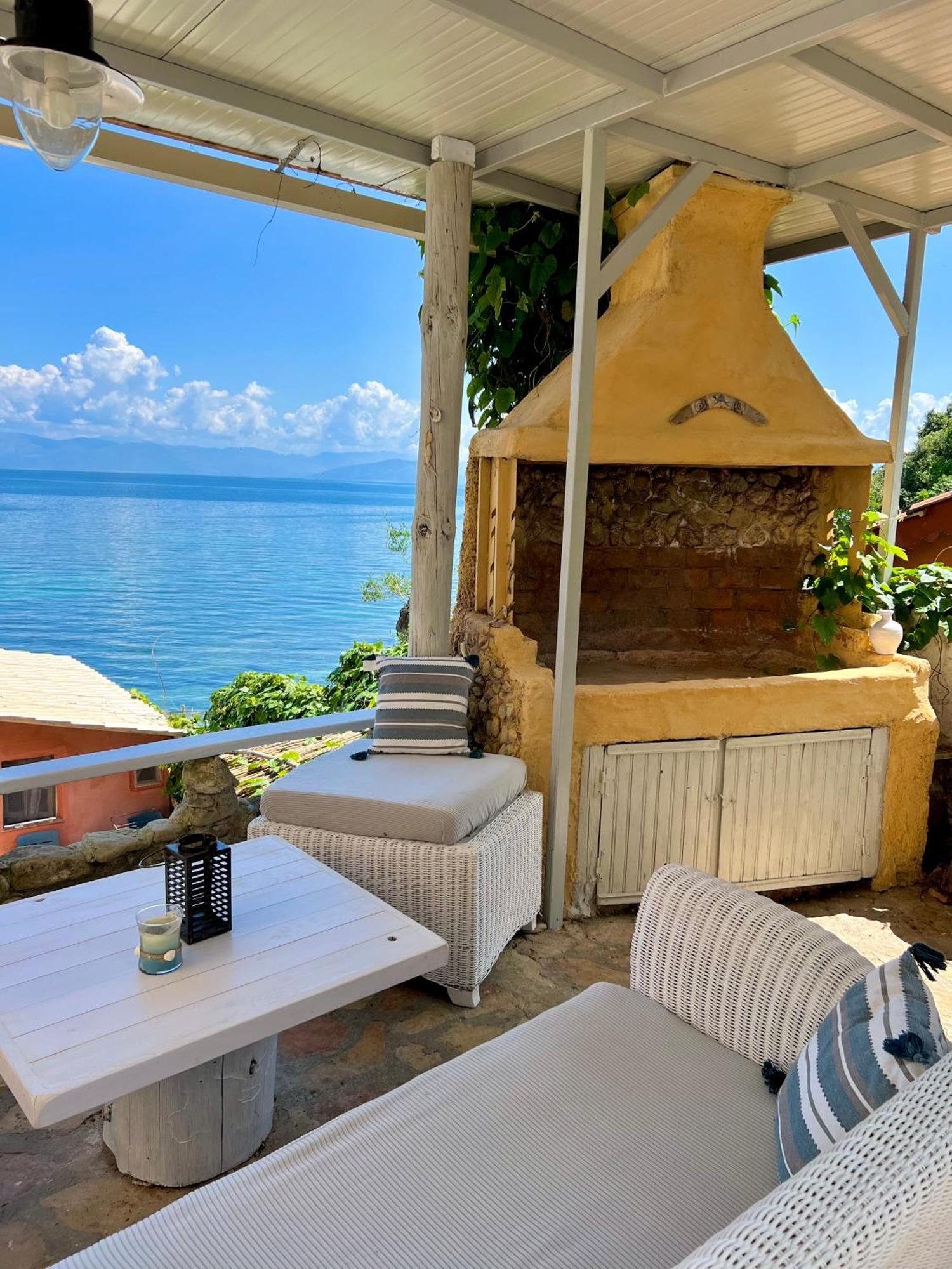 Kohyli Beachfront House Agia Pelagia Chlomou Eksteriør billede